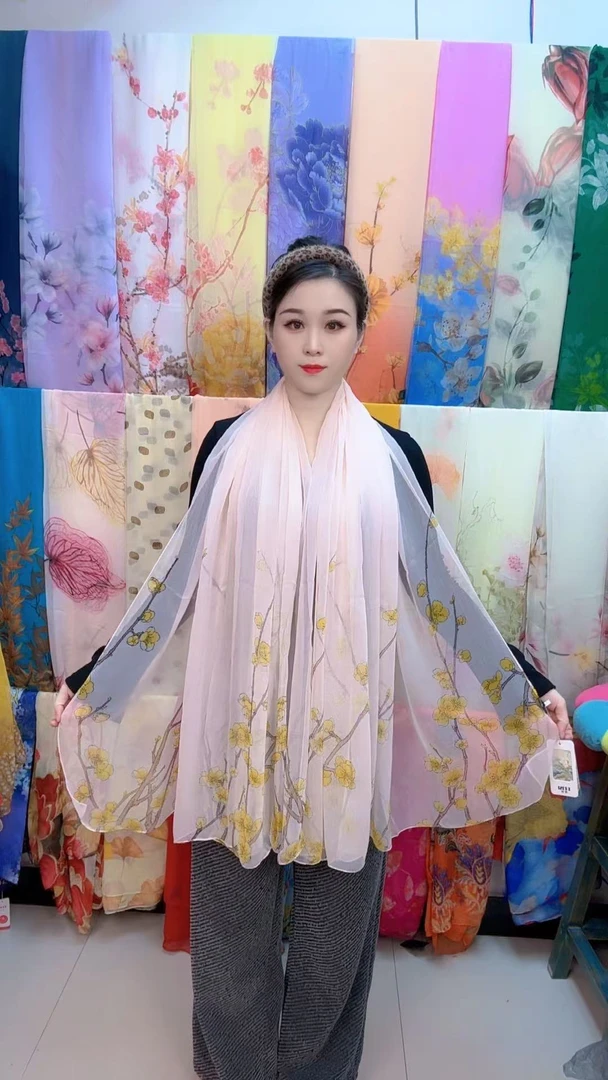 鳄鱼皱新款【藕粉小梅花】沙滩巾丝巾140X180