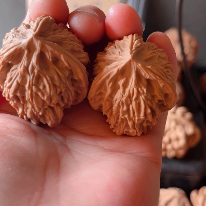 珂***文玩核桃吊坠文玩