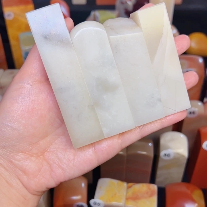 老挝石刻**吕老挝精品素章