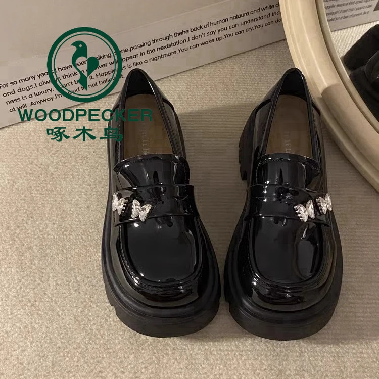 啄木鸟百搭复古一脚蹬小皮鞋女2025春季新款日系增高厚底百搭单鞋