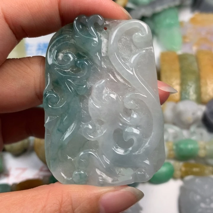 *****翡翠未镶嵌颈饰翡翠