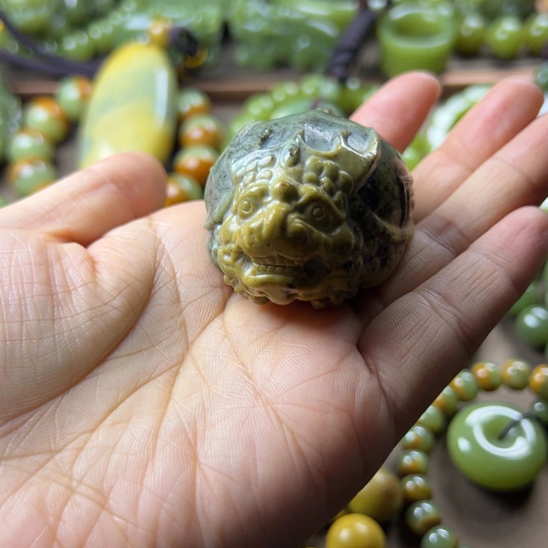 岫岩河磨玉（透闪石质玉）未镶嵌挂件