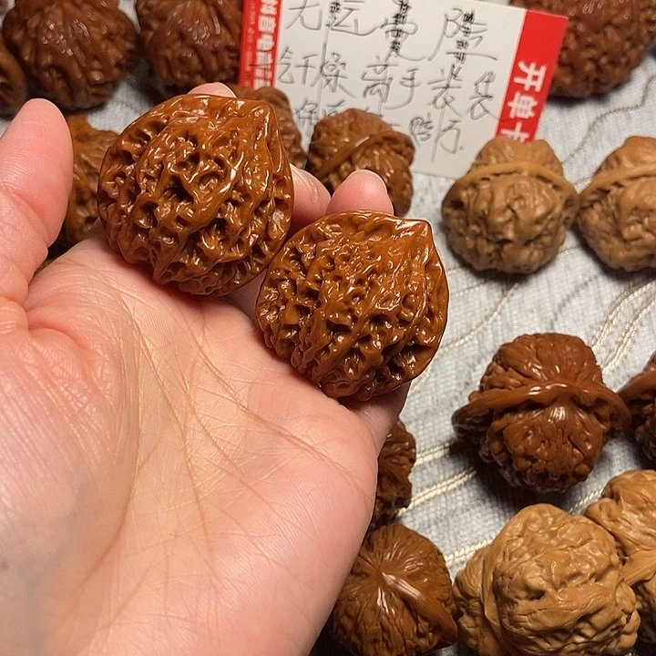 文玩核桃吊坠35灯笼