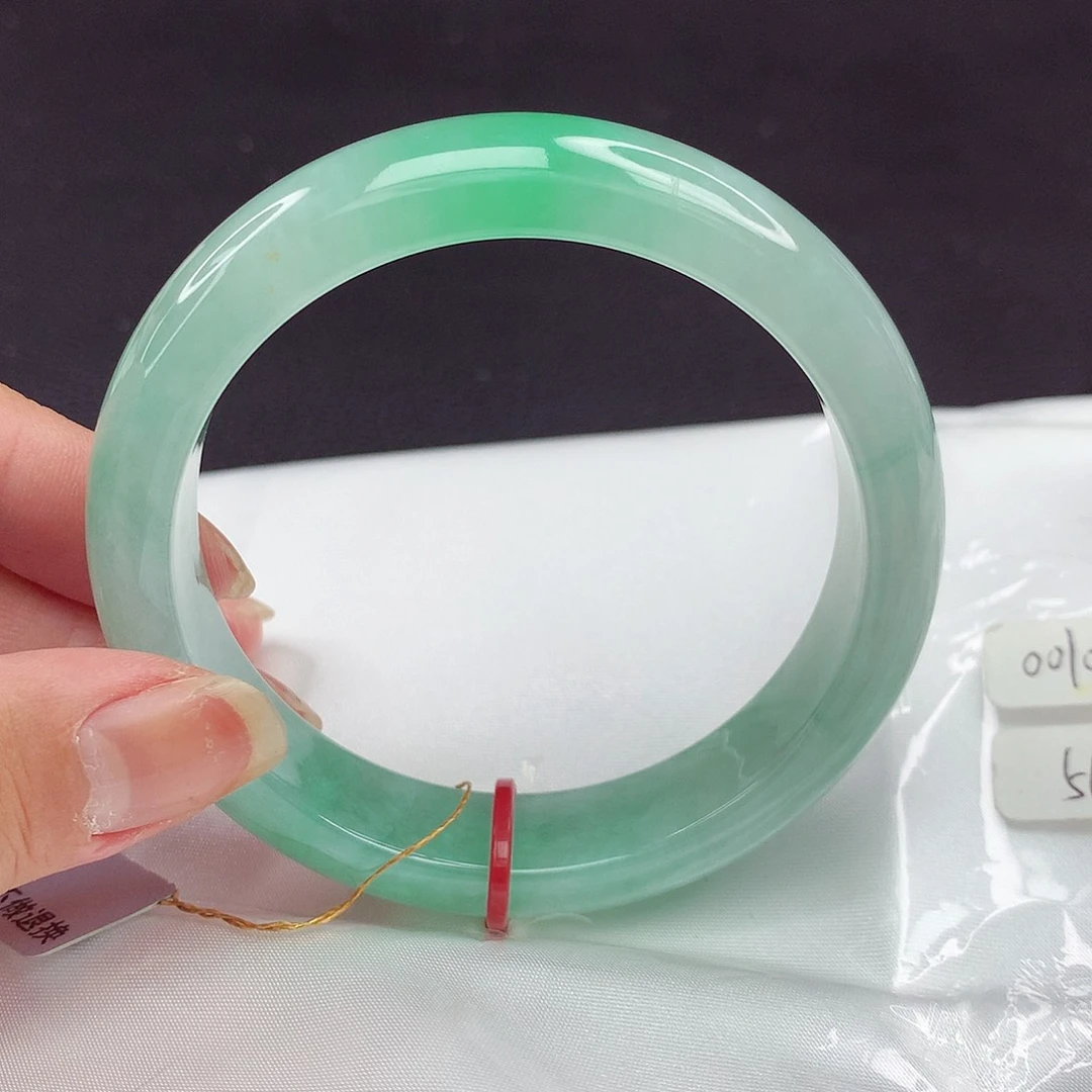 翡翠手镯未镶嵌56圈691