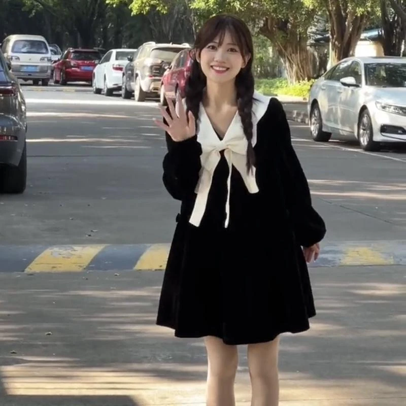 早秋特大码300斤法式千金小香风女胖mm宽松显瘦小个子冬季连衣裙t