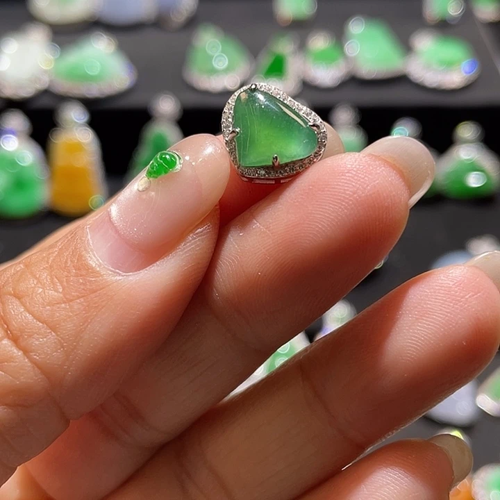 翡翠银S925镶嵌颈饰