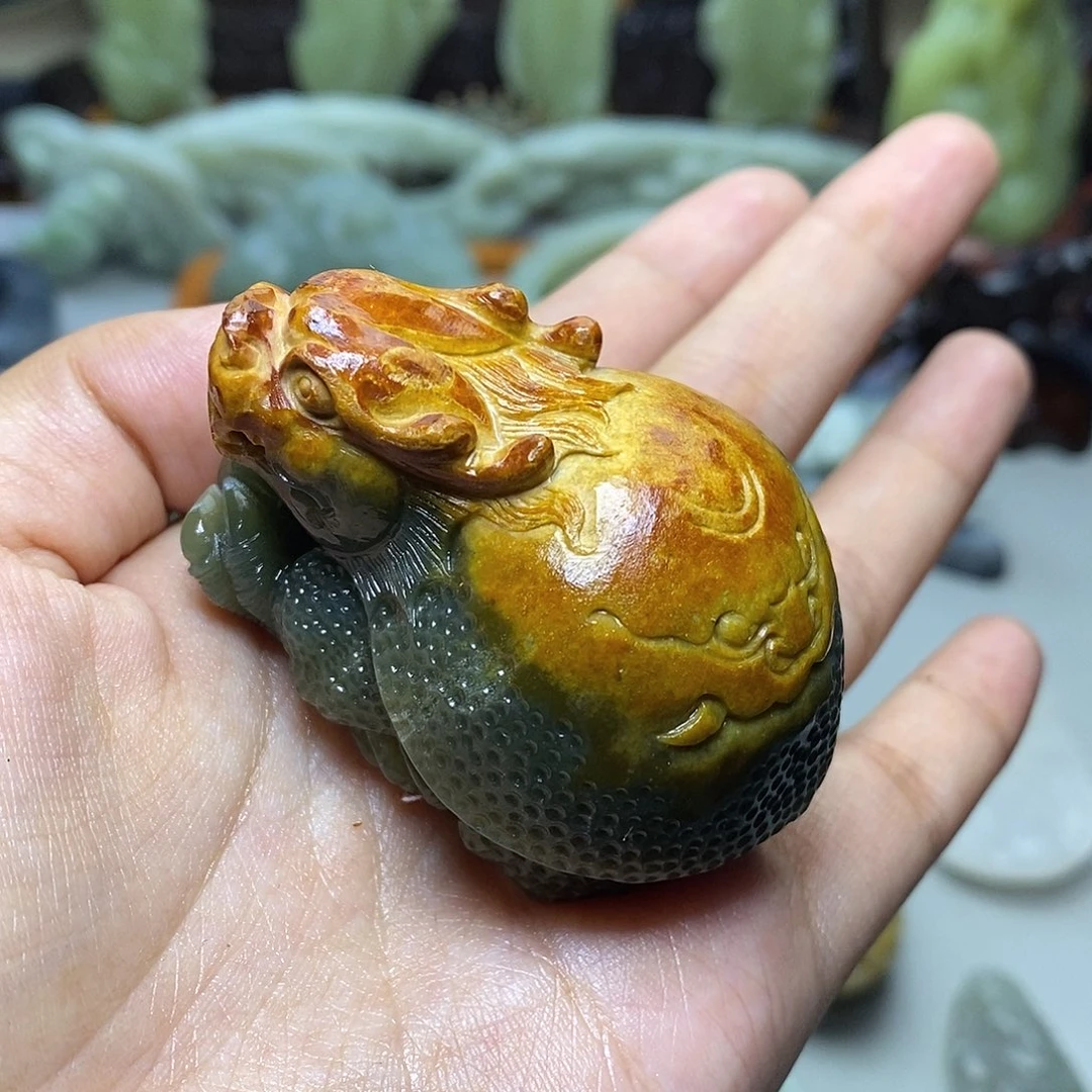和田玉未镶嵌颈饰正**: