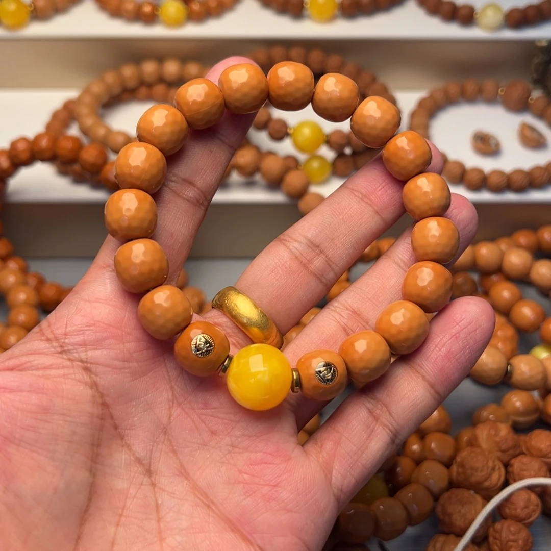 猴头核桃手串吴****钻面