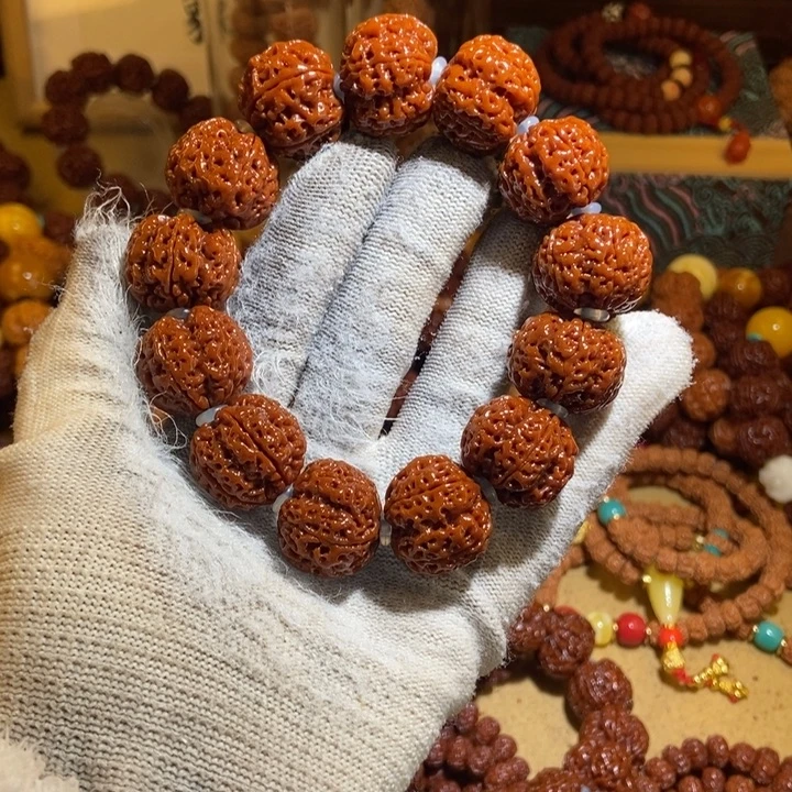 吊坠金刚菩提225玉化