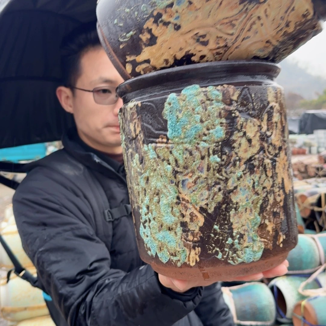 紫砂花盆口21高23（两个石榴姹寂