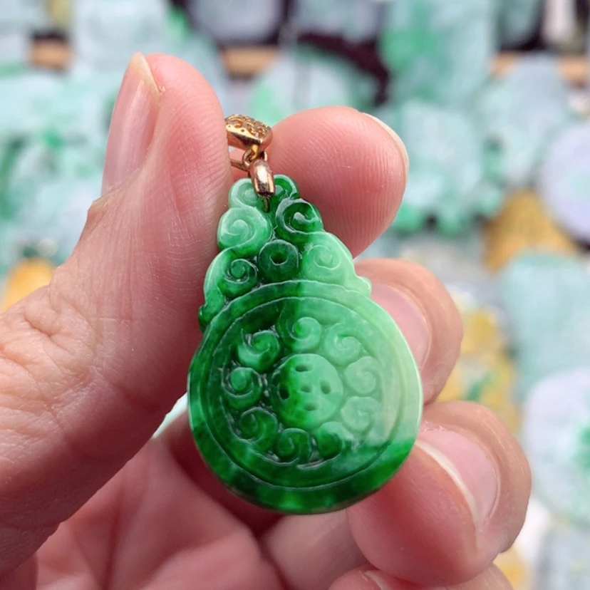 【闪购商品】翡翠吊坠(不含链)未镶嵌