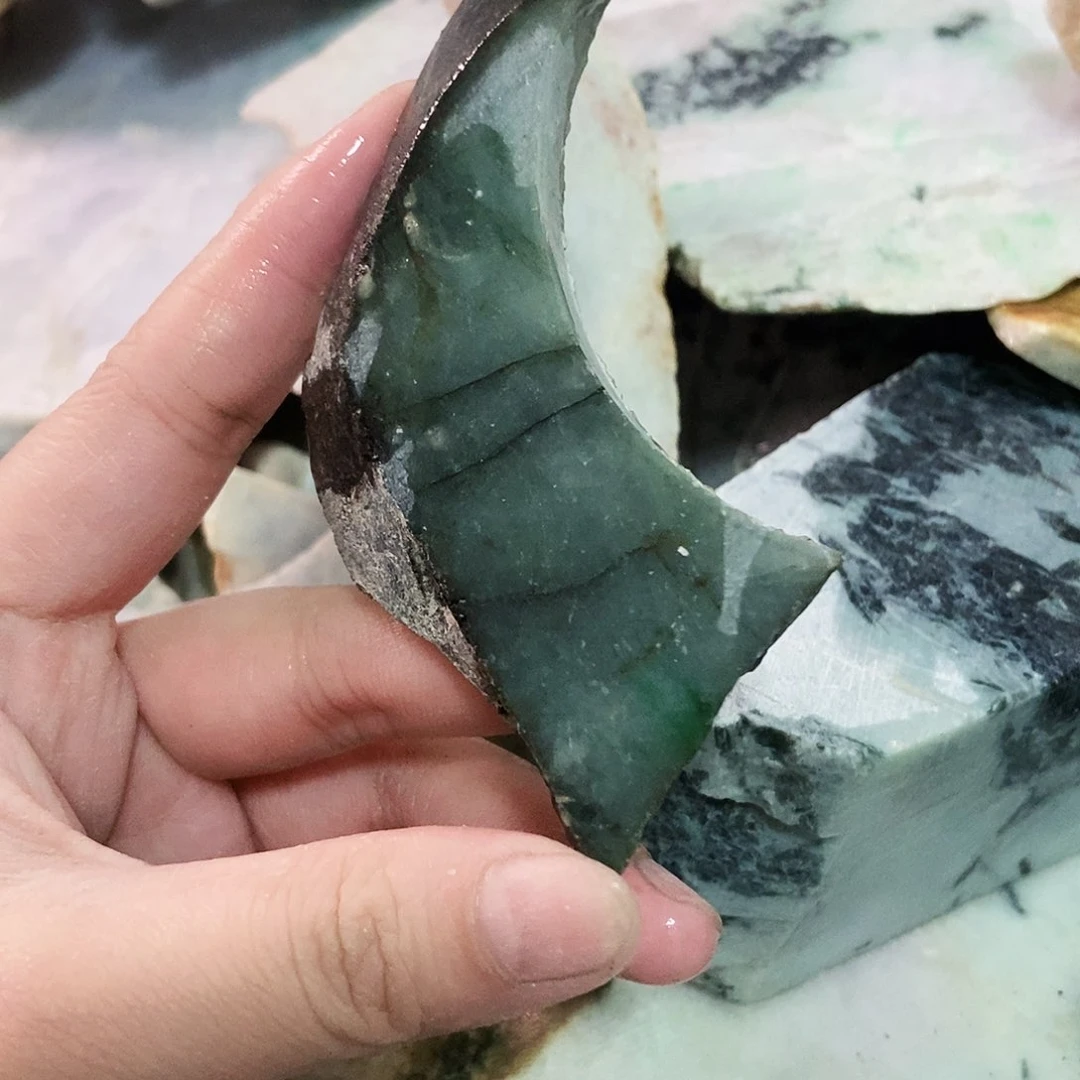 翡翠未镶嵌颈饰天然翡翠