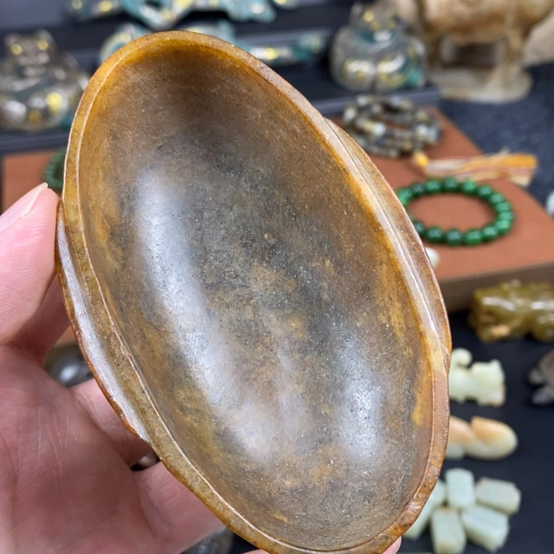 和田玉挂件未镶嵌山*