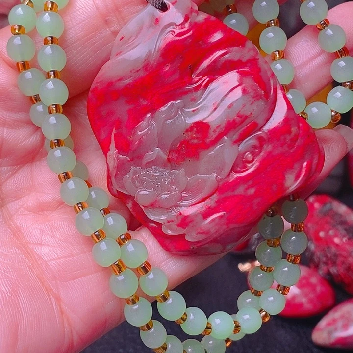 用***户昌化鸡血石昌化鸡血石挂件