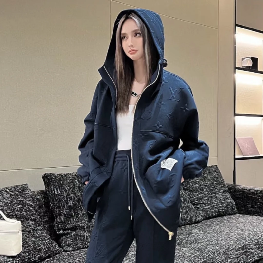 99新 LouisVuitton/路易威登 经典老花藏蓝色外套 s码 GM002911