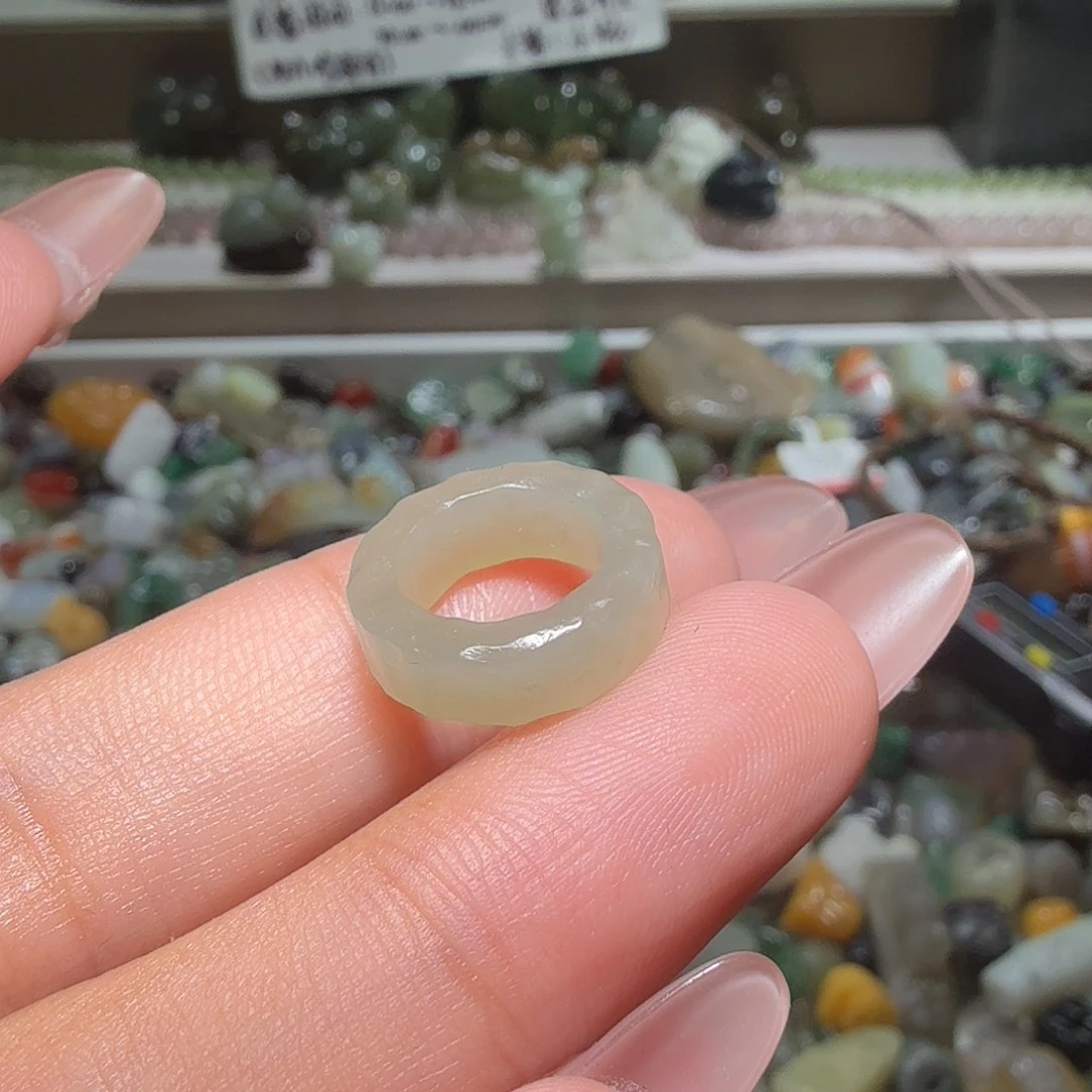 和田玉未镶嵌珠宝半成品