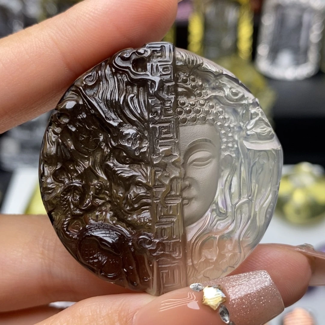 颈饰水晶未镶嵌一念之间