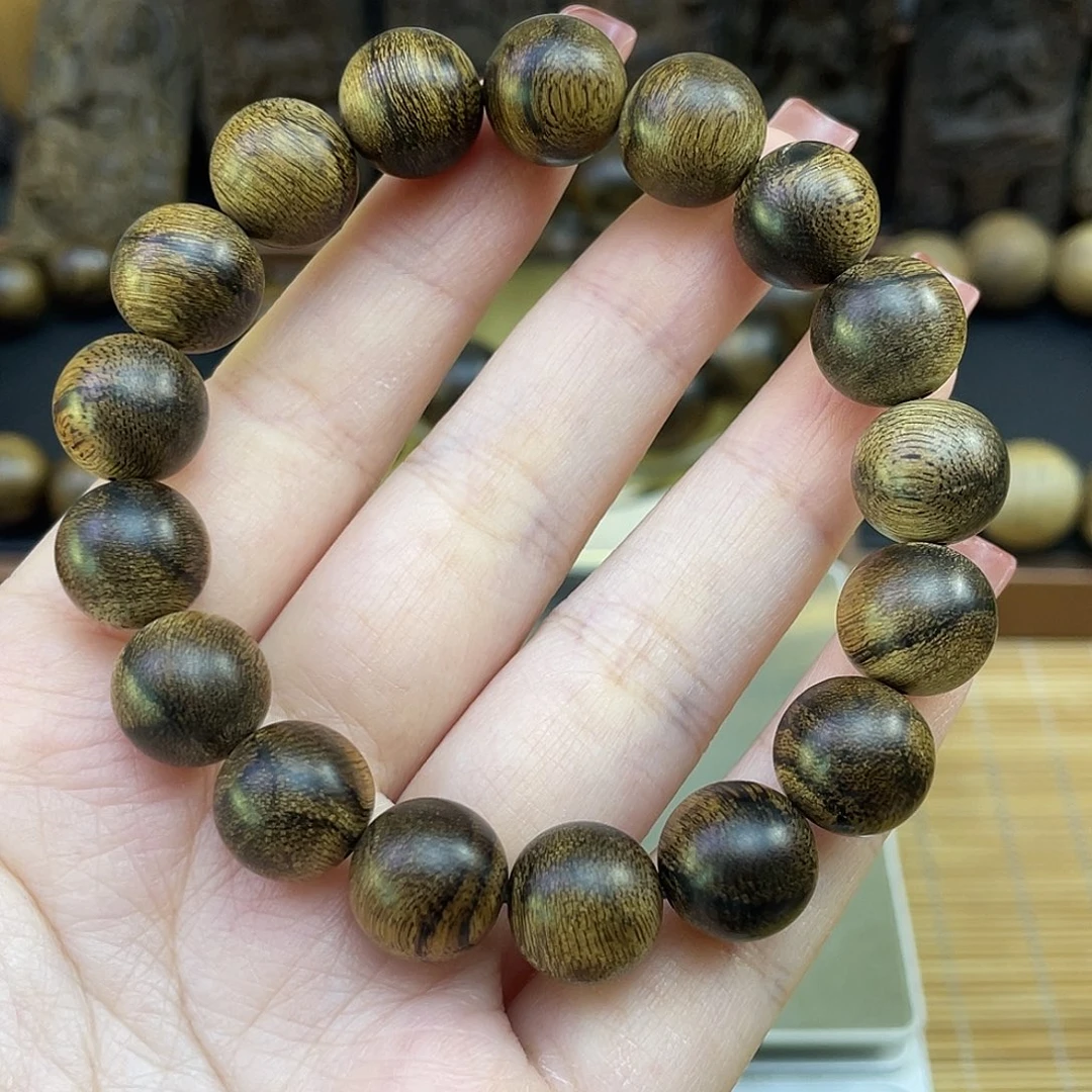 @***赵手串沉香芽庄白奇