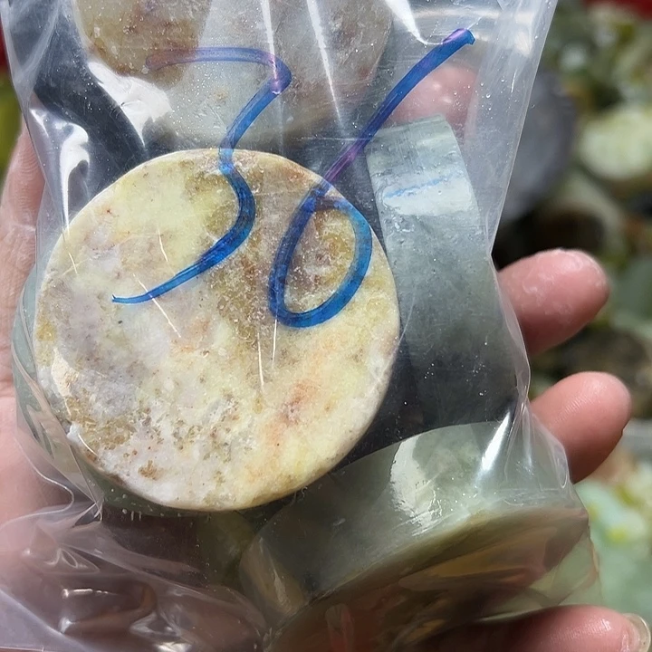 可***！未镶嵌蛇纹石玉鱼缸石，盆景石