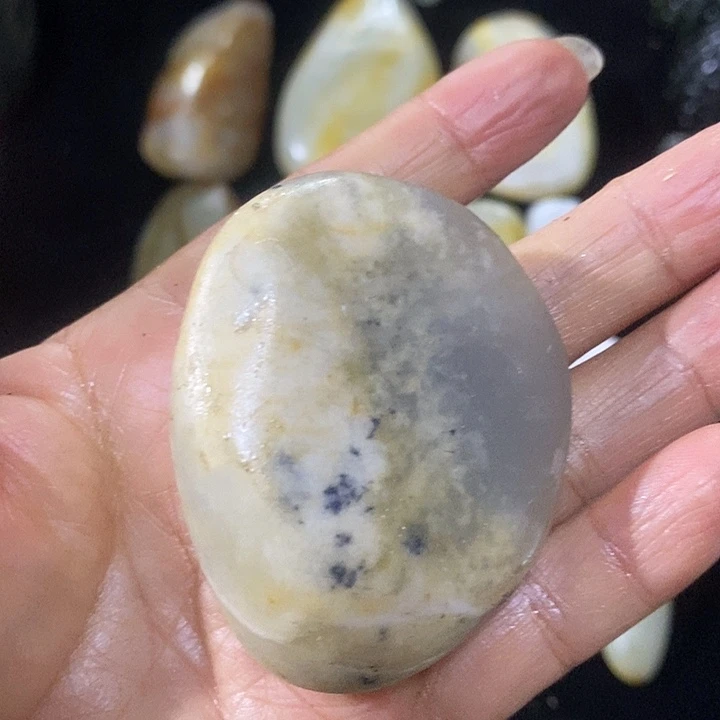未镶嵌和田玉（糖玉）挂件