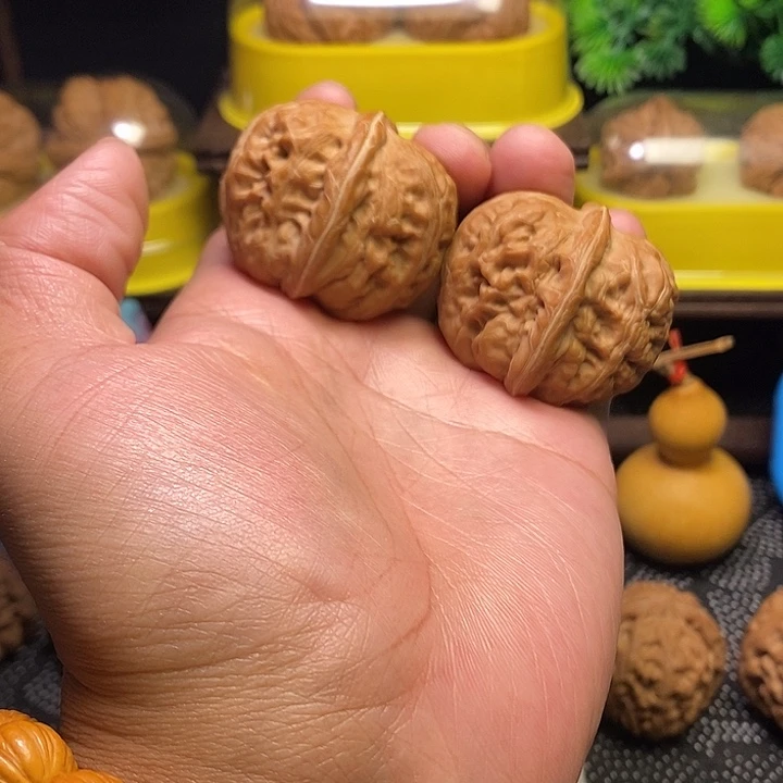 文玩核桃吊坠原装元宝43