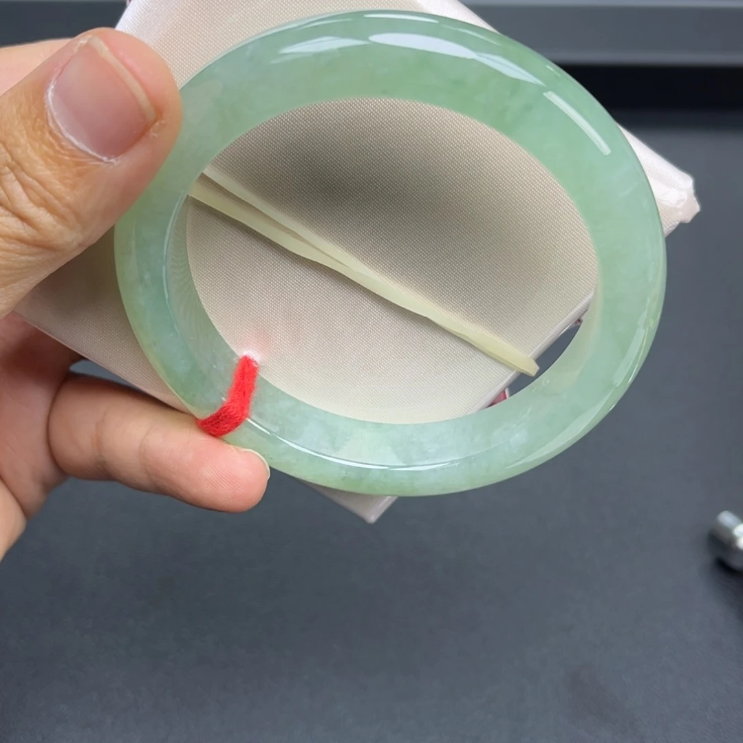 翡翠未镶嵌手镯手镯