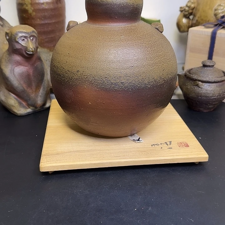 伊势崎淳罐子花入