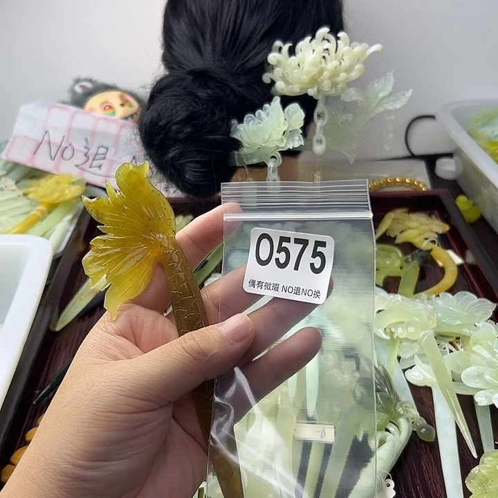合金蛇纹石玉发饰l****o