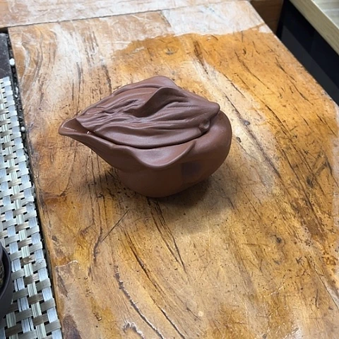 微瑕，不能明火，紫砂泡茶壶约150毫升贝壳