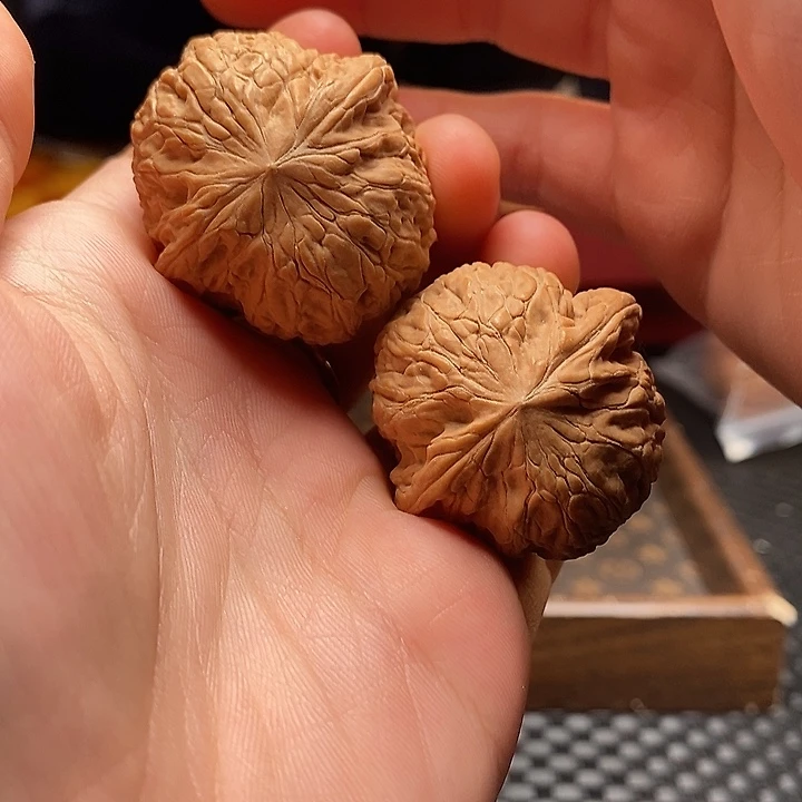 桃核把件铁锤37尺