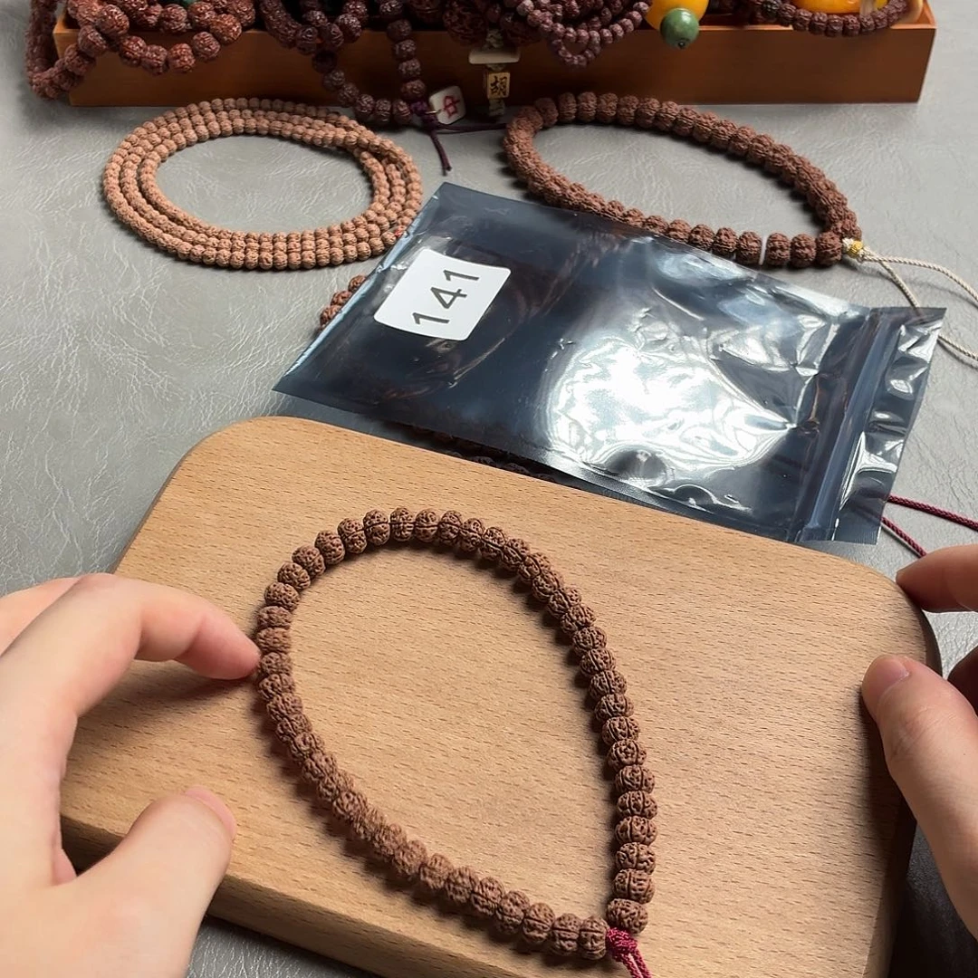 @***联吊坠金刚菩提141哦哦哦