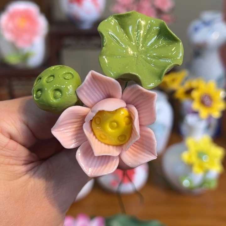 手工精致陶瓷摆件