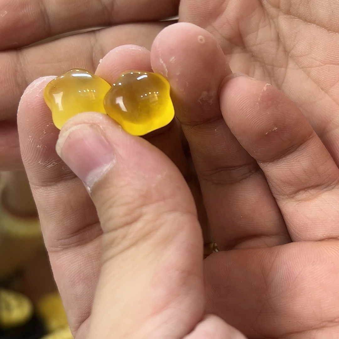 琥珀珠宝奇石未镶嵌S****彭