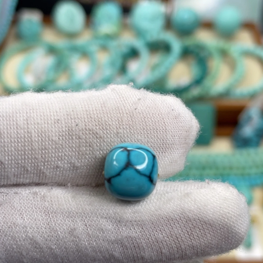 绿松石未镶嵌挂件