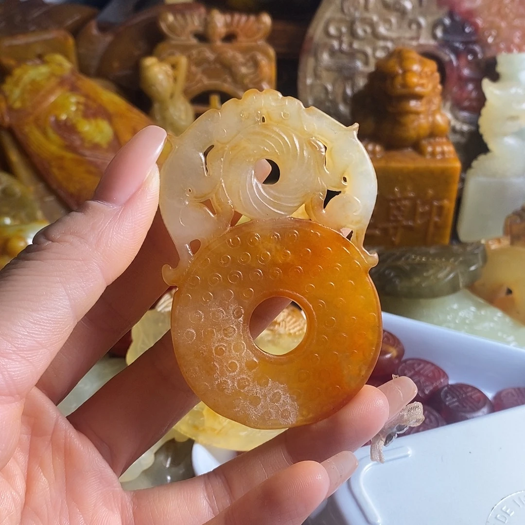 岫岩老玉（透闪石质玉）未镶嵌挂件