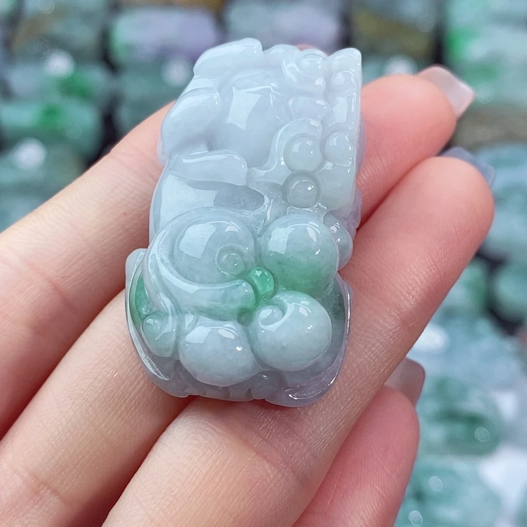 颈饰未镶嵌翡翠天然