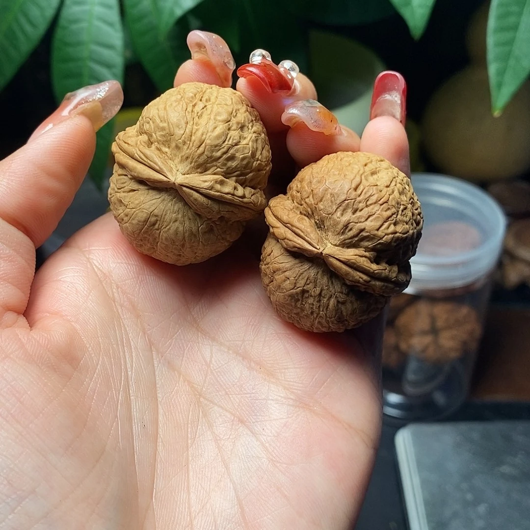 文玩核桃把件小钢炮