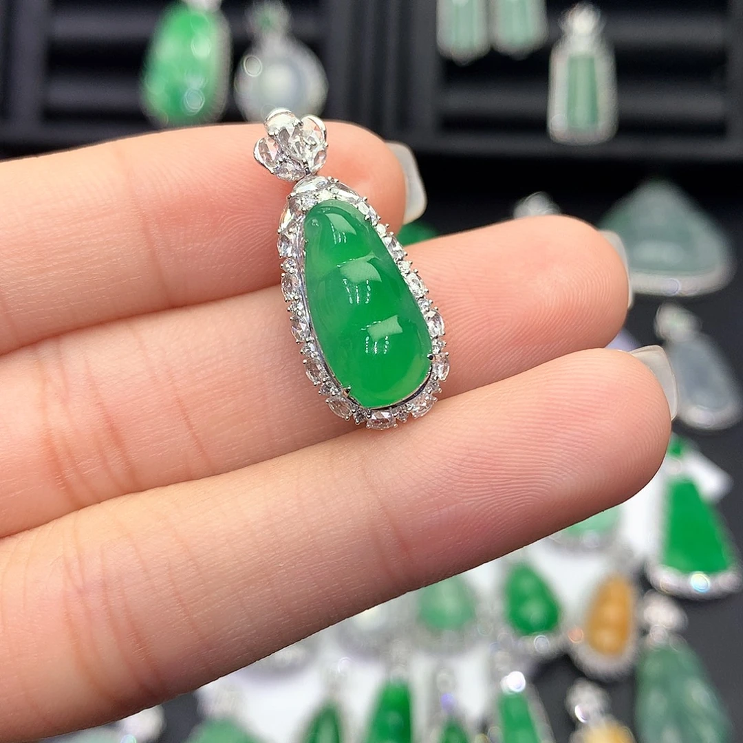 翡翠18K金镶嵌吊坠(不含链)