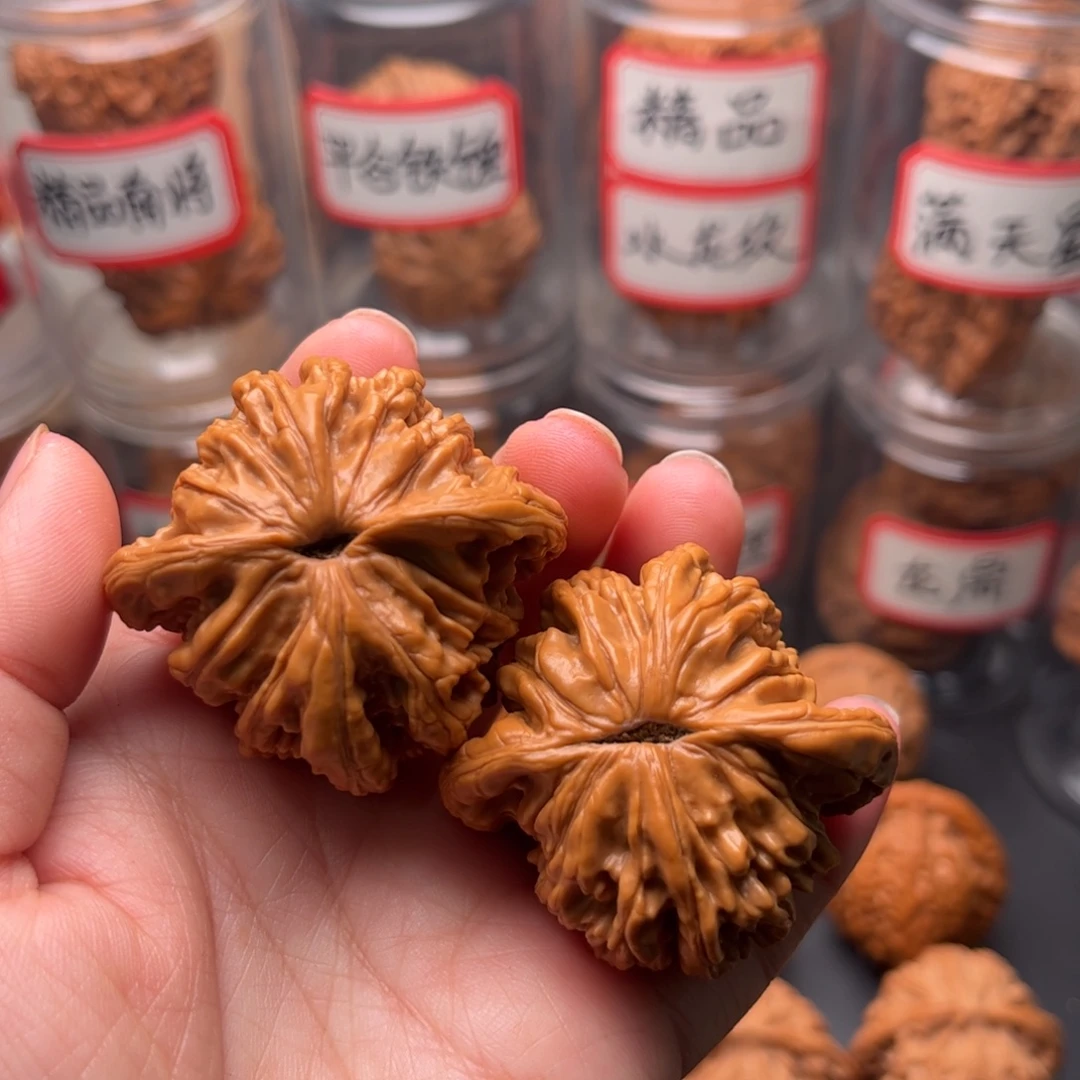 琦***敌文玩核桃把件45粗筋虎全品