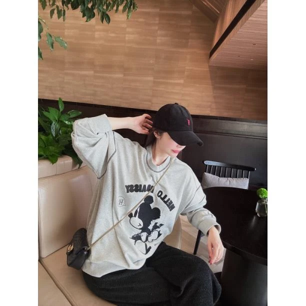 BETTERJOELAY -薄绒【Q版米奇】时尚休闲套头卫衣宽松百搭KH1123