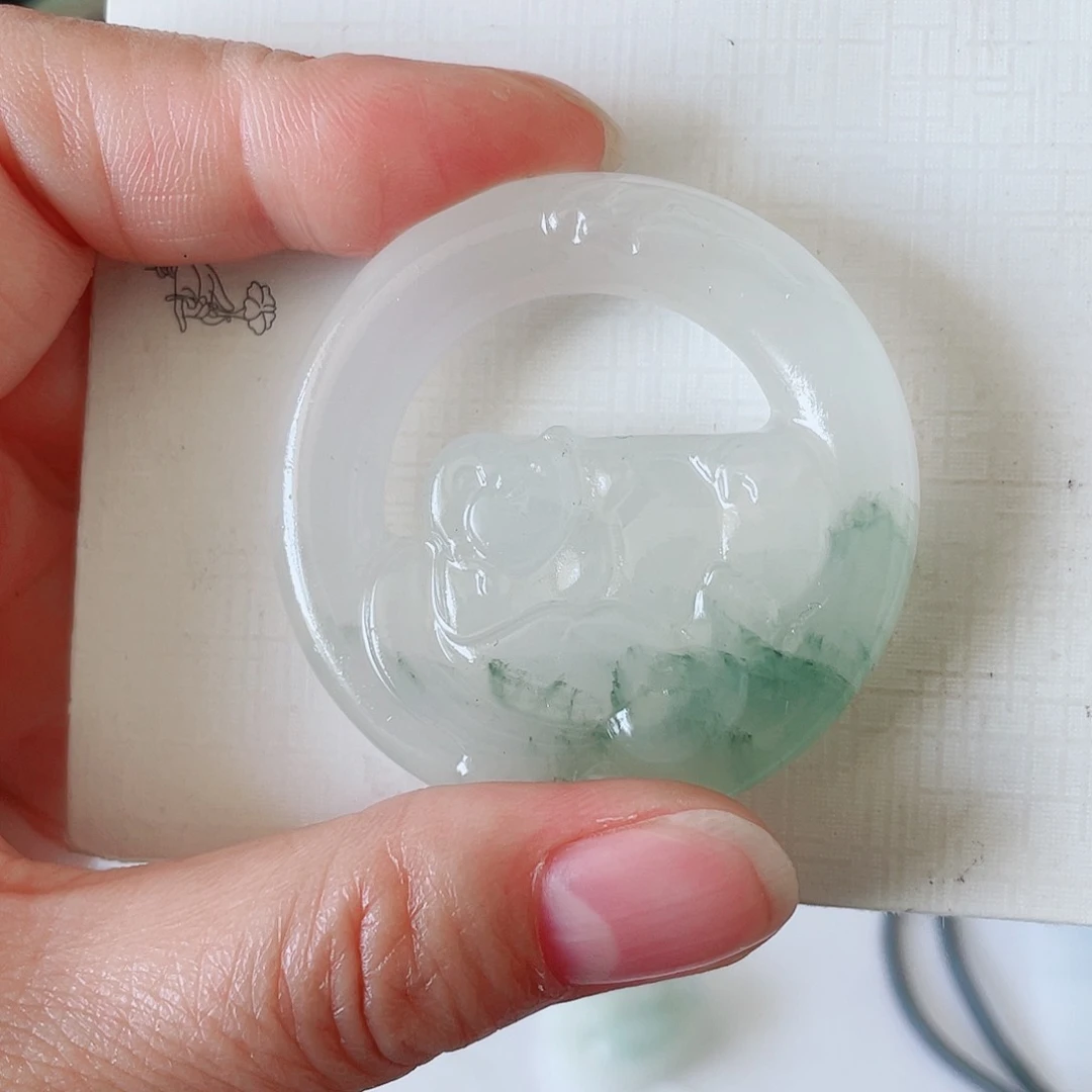 石英质玉手镯未镶嵌幸****乄欣欣向荣