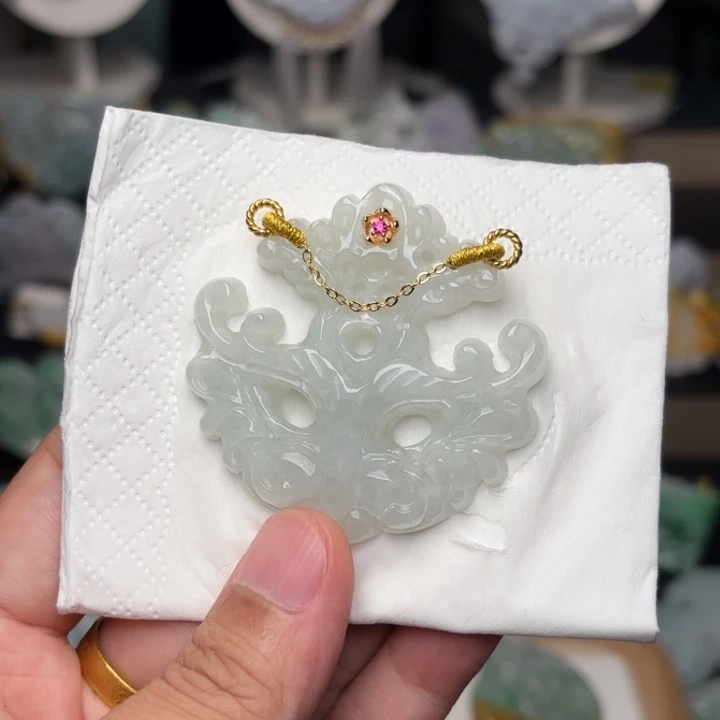 翡翠未镶嵌颈饰吊坠