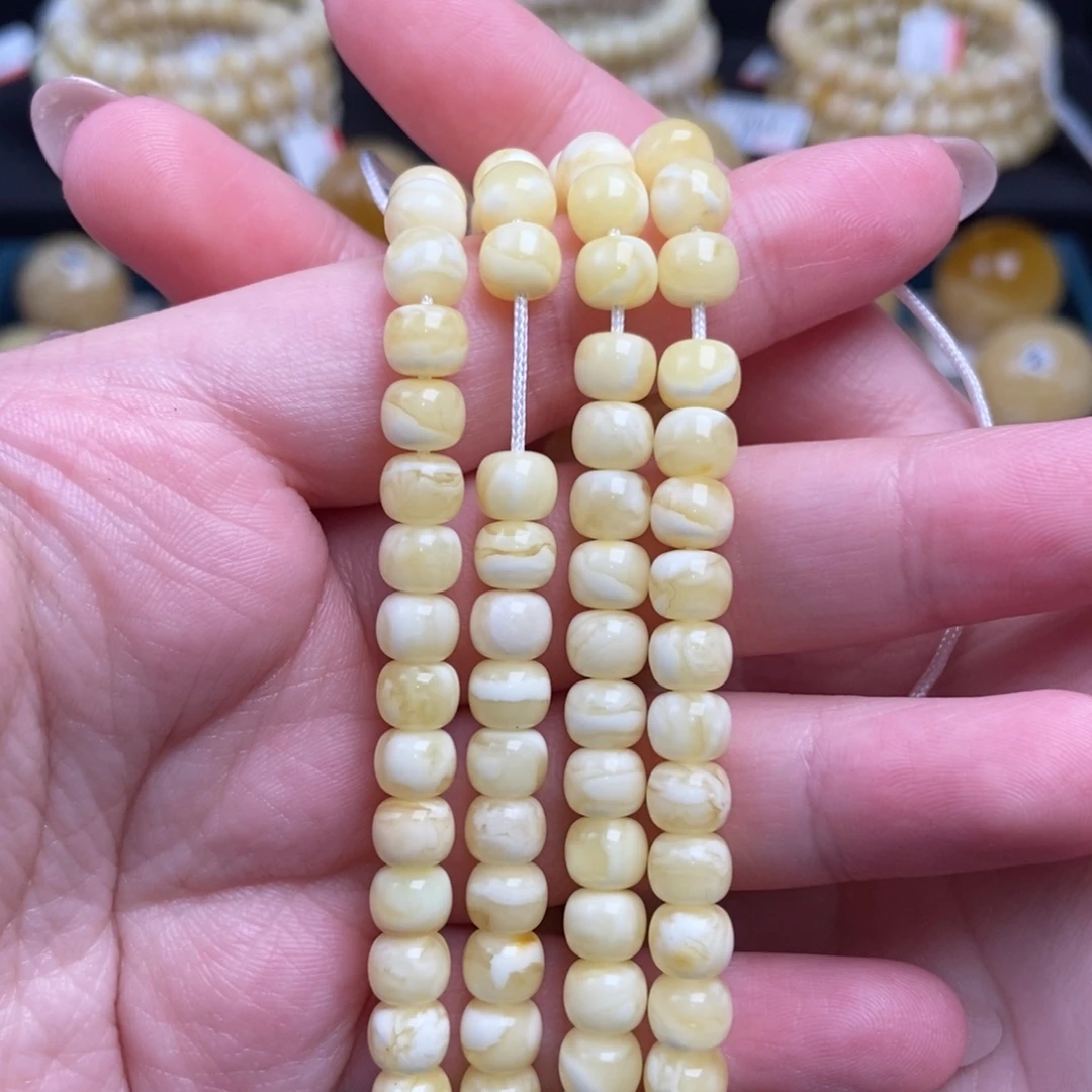 蜜蜡未镶嵌珠宝奇石