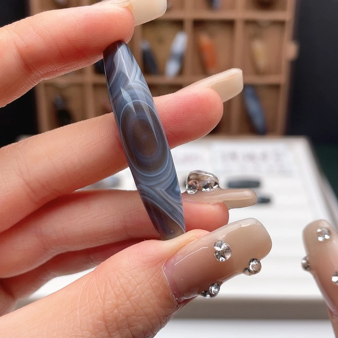 玛瑙/玉髓颈饰合金鸿*