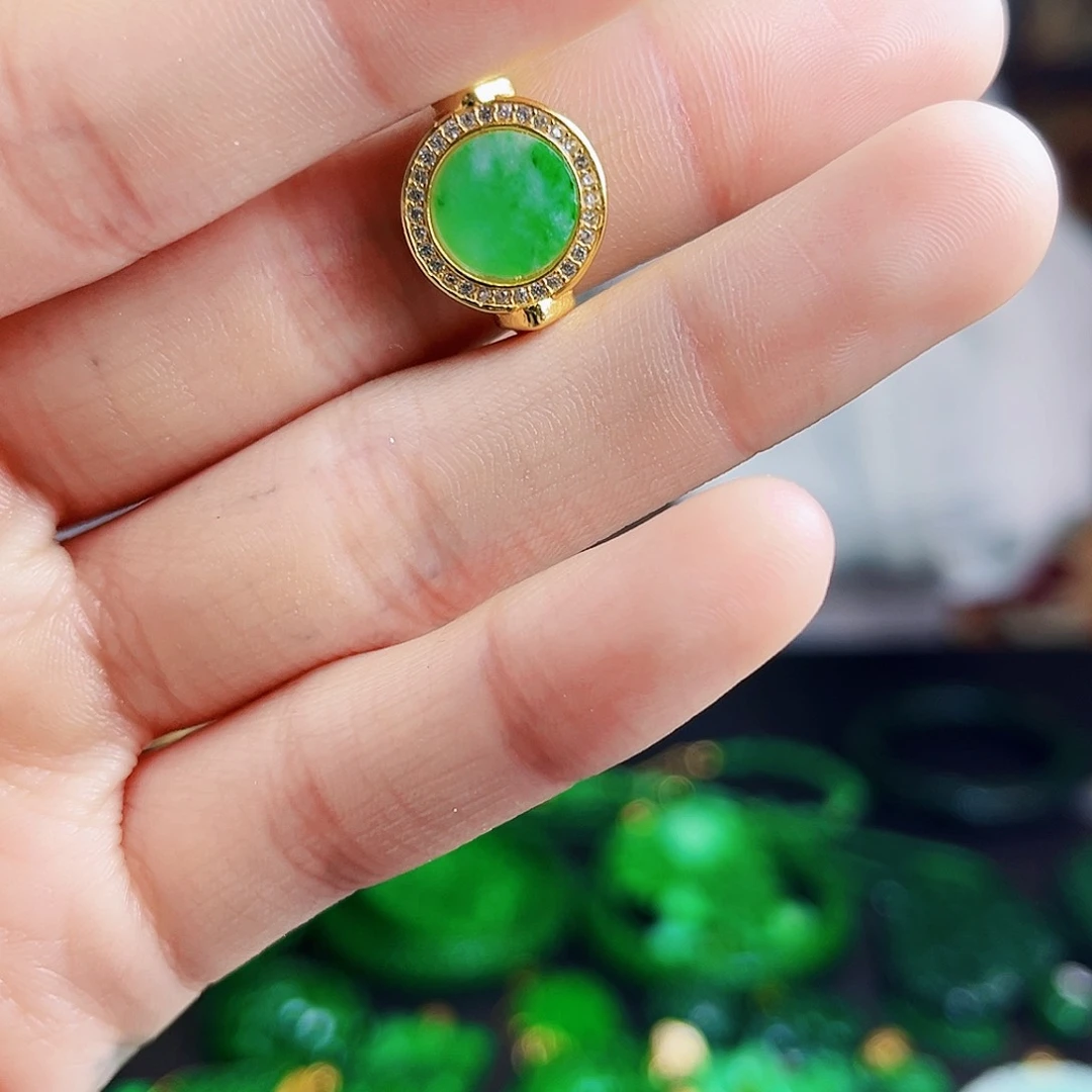 颈饰银S925镶嵌翡翠多样性