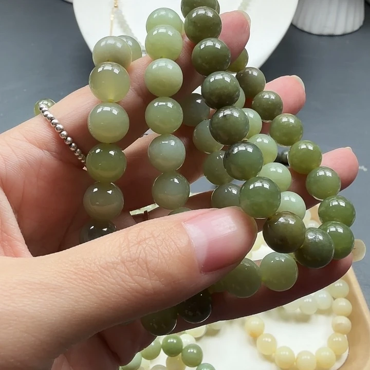 和田玉未镶嵌手链1