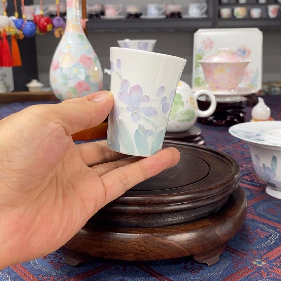 兰花釉下手绘品茗杯