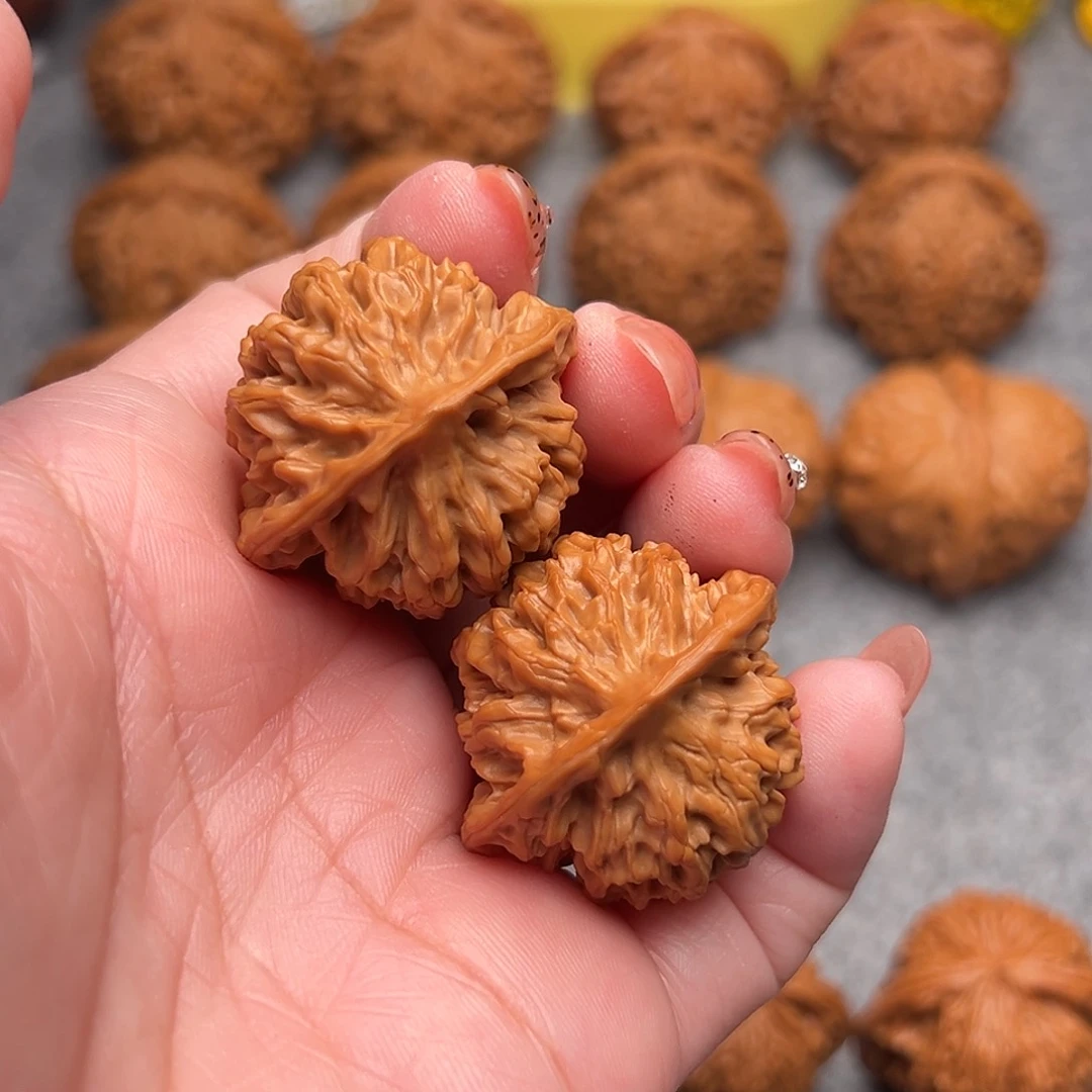 把件文玩核桃精品野生秦闷狮子头34全品