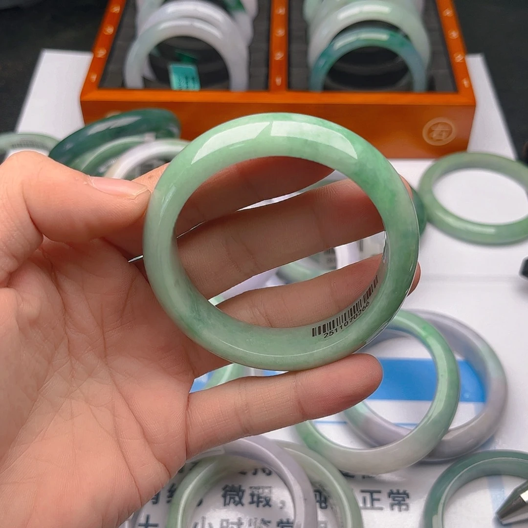 未镶嵌手镯翡翠5556x3.  9