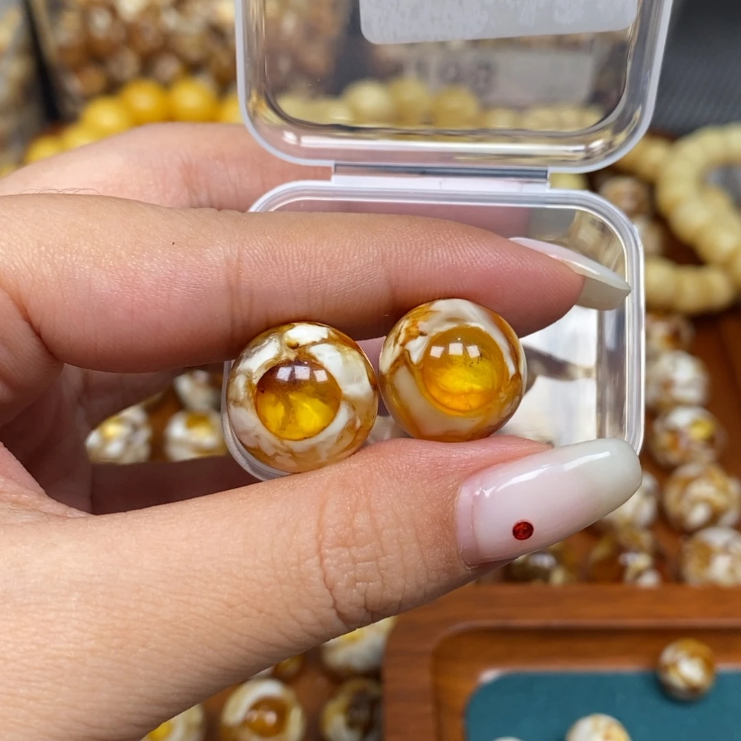 沁色蜜蜡未镶嵌3613